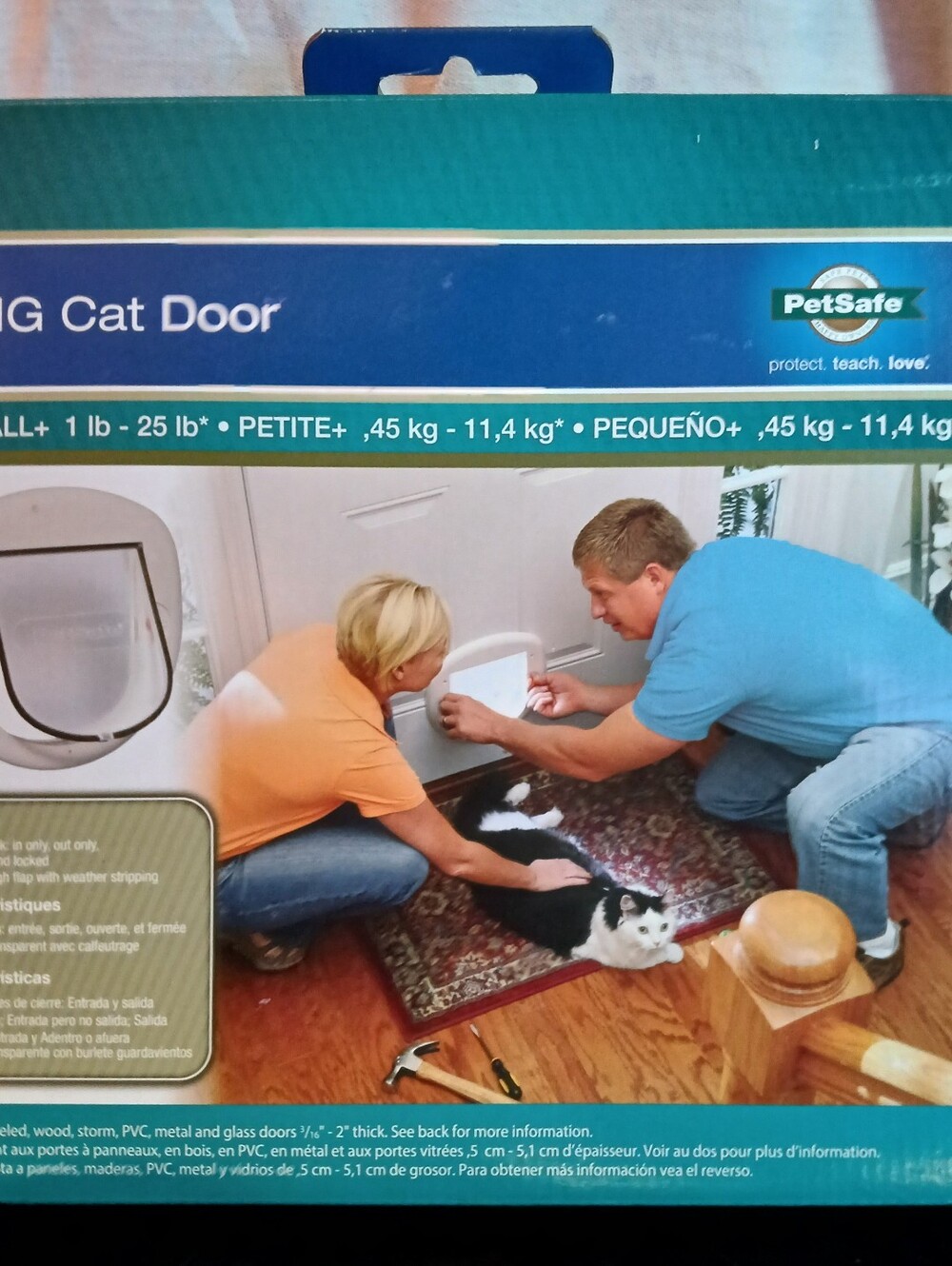 PetSafe White Cat/Dog Door with Packaging